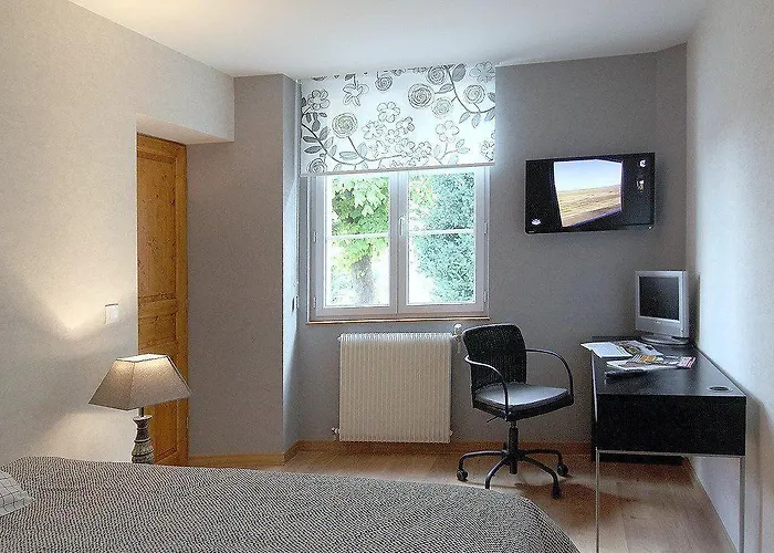 Les Tourelles De Thun 3* Meulan-en-Yvelines