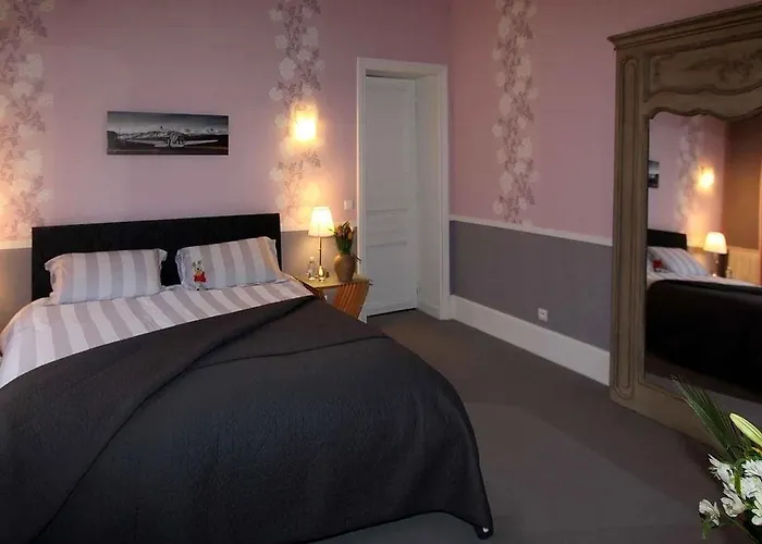 Les Tourelles De Thun Hotel Meulan-en-Yvelines